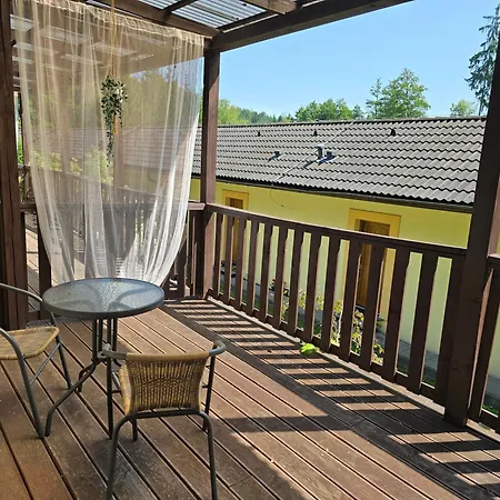 Lesni Lazne Szálloda 3*